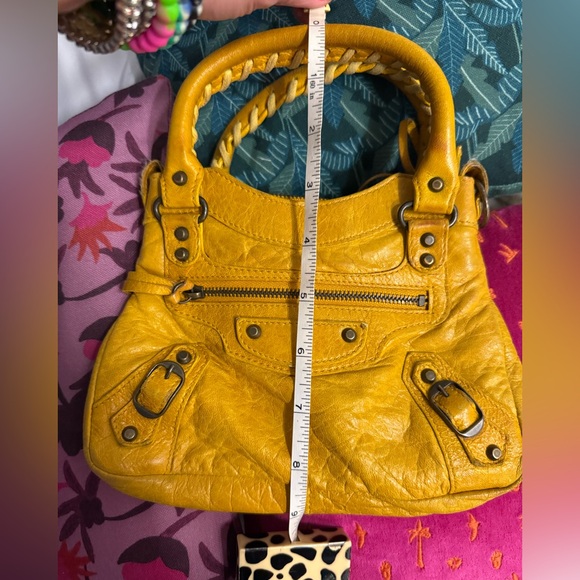 VINTAGE AUTHENTIC BALENCIAGA CHÈVRE FIRST MINI MOTORCYCLE YELLOW CITY TOTE BAG - Picture 12 of 13